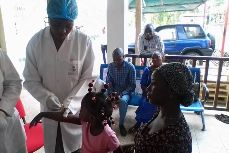 pollution au plomb à pointe noire : l’usine fermée, mais les inquiétudes sanitaires demeurent