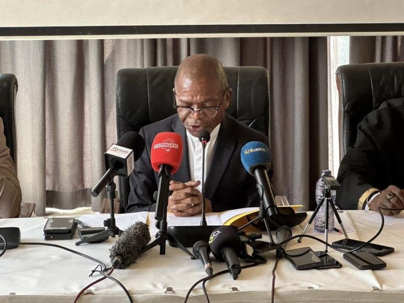ejiba yamapia : la bible est ce qui ne change pas au sentiment des hommes, mais la constitution doit tenir compte de réalité