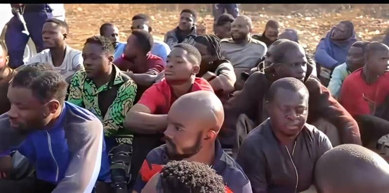 lubumbashi : plus de 100 suspects interpellés lors d'un vaste bouclage de la police à luwowoshi