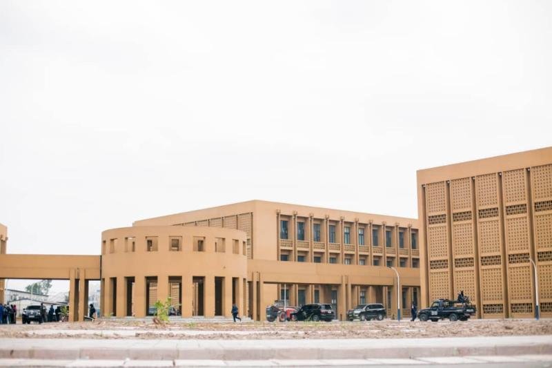 Kinshasa : le personnel du CCAPAC-Grand Tambour s’oppose à une installation de nouveaux responsables et réclame une vérification administrative kinshasa : le personnel du ccapac grand tambour s’oppose à une installation de nouveaux responsables et réclame une vérification administrative
