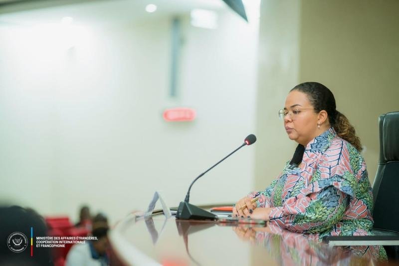 RDC : Thérèse Kayikwamba fait valider l’organisation de la 13e Conférence diplomatique pour renforcer l’action extérieure, promouvoir une diplomatie d’anticipation et mieux orienter les partenariats rdc : thérèse kayikwamba fait valider l’organisation de la 13e conférence diplomatique pour renforcer l’action extérieure, promouvoir une diplomatie d’anticipation et mieux orienter les partenariats