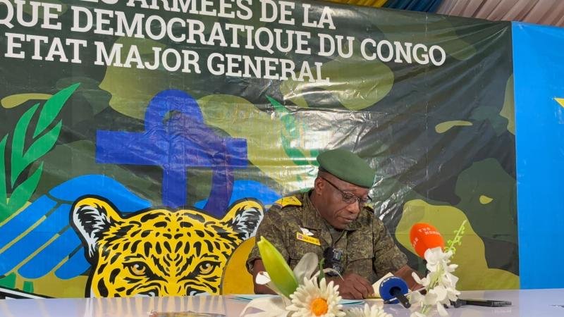 fardc: l’État major met en garde contre les « héros » et « ennemis » fabriqués sur internet et appelle à préserver l’intérêt de la nation, la cohésion et le moral des hommes au front