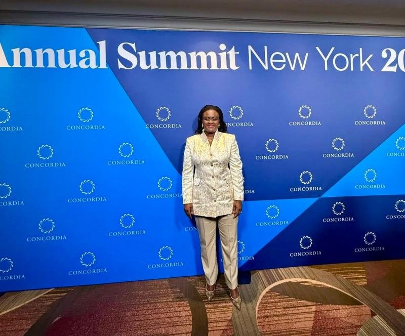 a new york, l’ancienne sénatrice francine muyumba participe au rendez vous des enjeux mondiaux de l’éducation et du leadership féminin