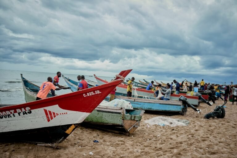 rdc : la société civile redoute les impacts de l’exploitation pétrolière ougandaise sur le lac albert