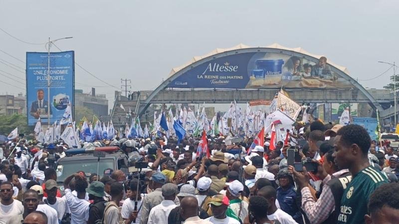 kinshasa : l’udps et ses alliés marchent sans coup férir