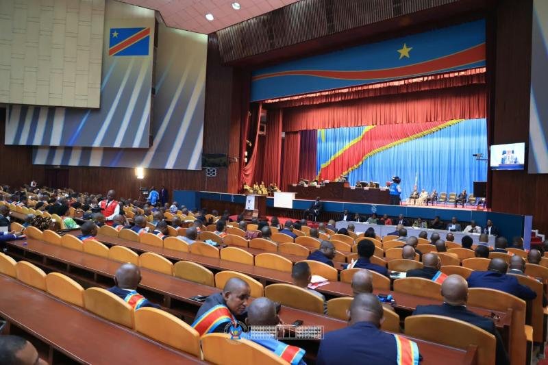 IVG médicalisée : le texte de Pacquis Nganini provoque une passe d'armes entre députés ivg médicalisée : le texte de pacquis nganini provoque une passe d'armes entre députés