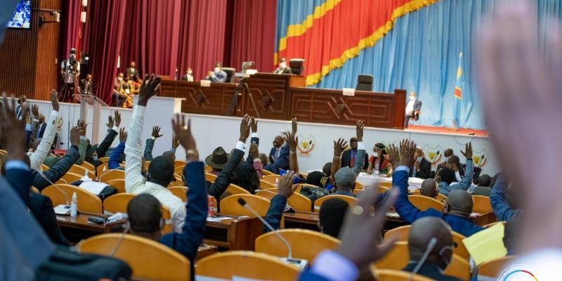assemblée nationale : la proposition de loi sur le référendum renvoyée à la commission paj pour intégration des réserves de la cour constitutionnelle