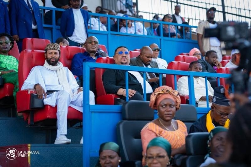 paix et unité nationale : serge etinkum rend hommage à l’engagement de l’archevêque ejiba yamapia après 26 jours de prière